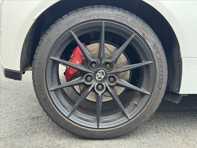GR YARIS