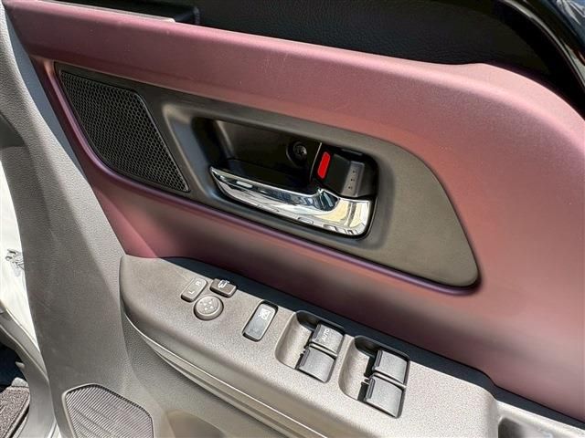 Spacia custom
