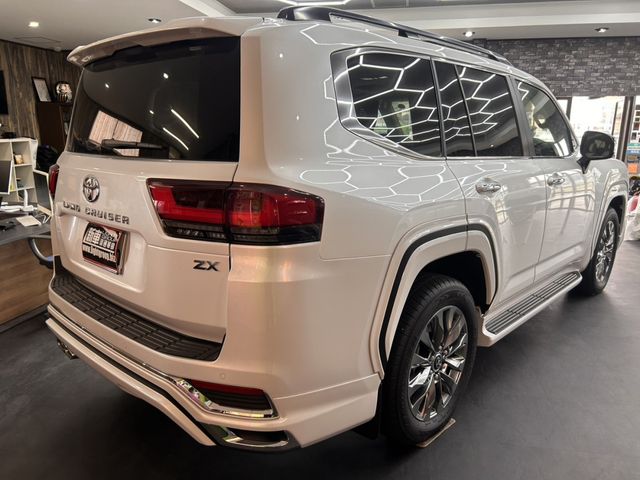 LANDCRUISER wagon