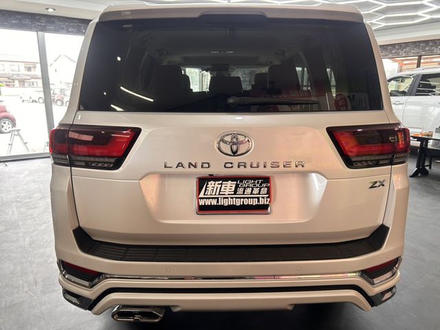 LANDCRUISER wagon