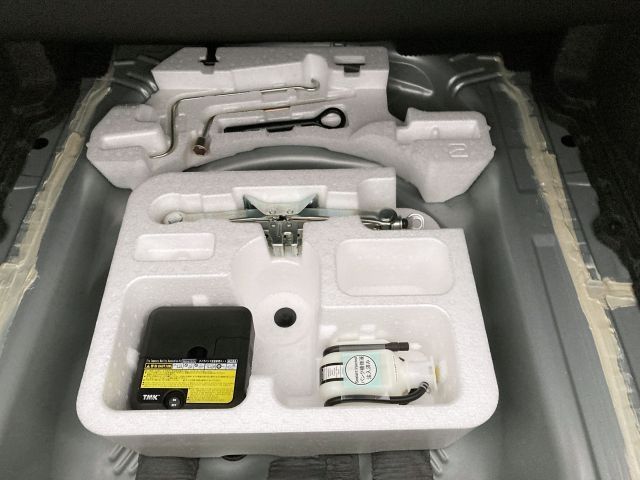 COROLLA AXIO