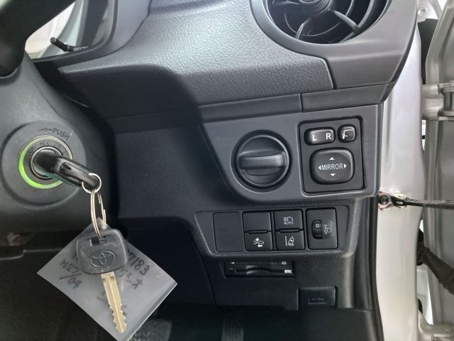 COROLLA AXIO
