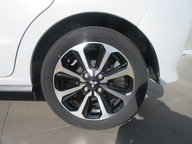 MIRAGE hatchback