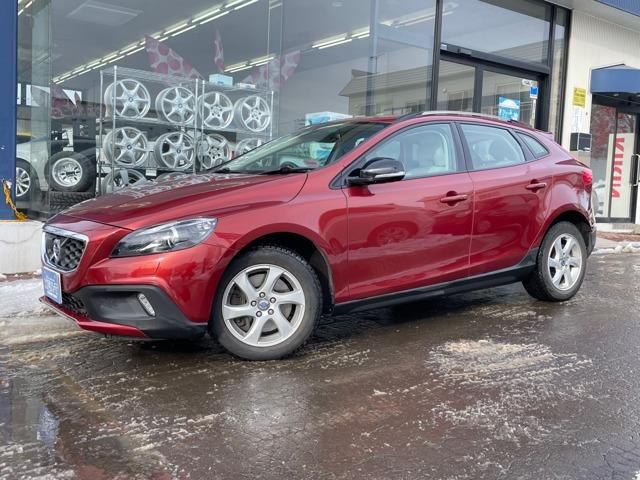 VOLVO V40 CROSS COUNTRY