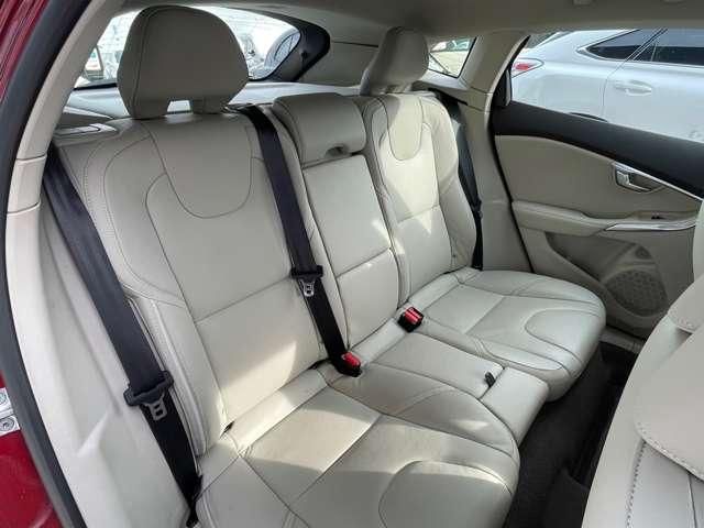 VOLVO V40 CROSS COUNTRY