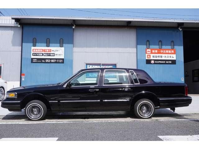 LINCOLN TOWNCAR