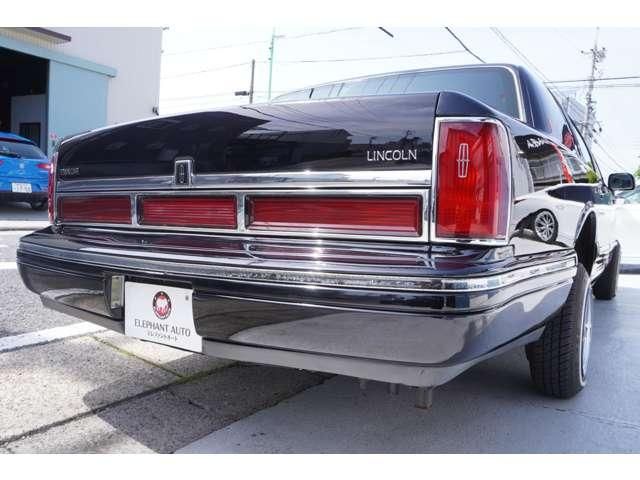 LINCOLN TOWNCAR