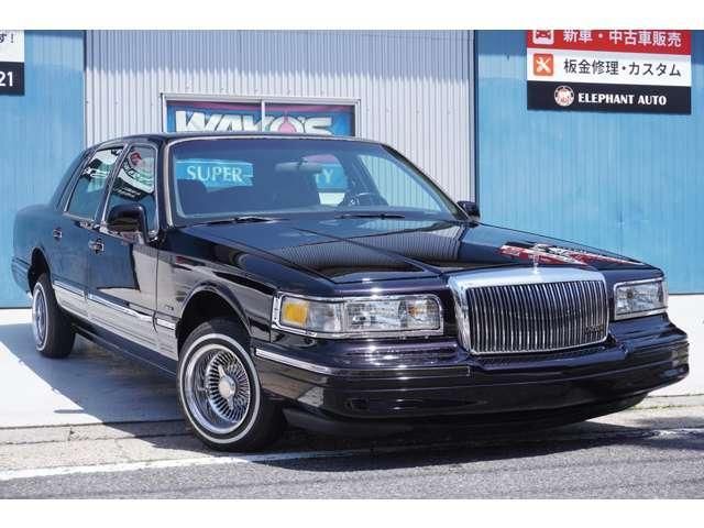 LINCOLN TOWNCAR