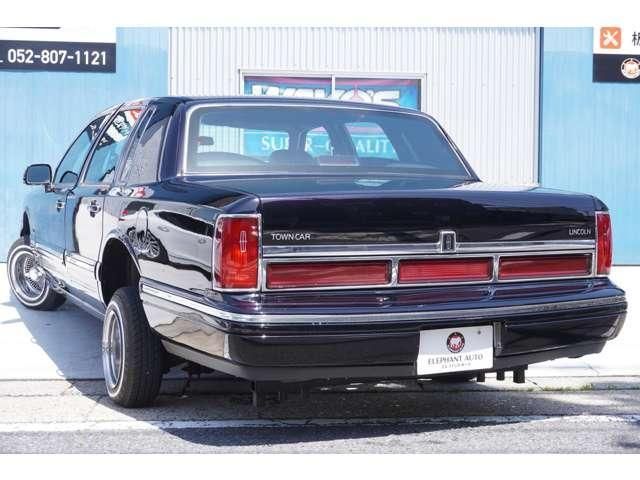 LINCOLN TOWNCAR