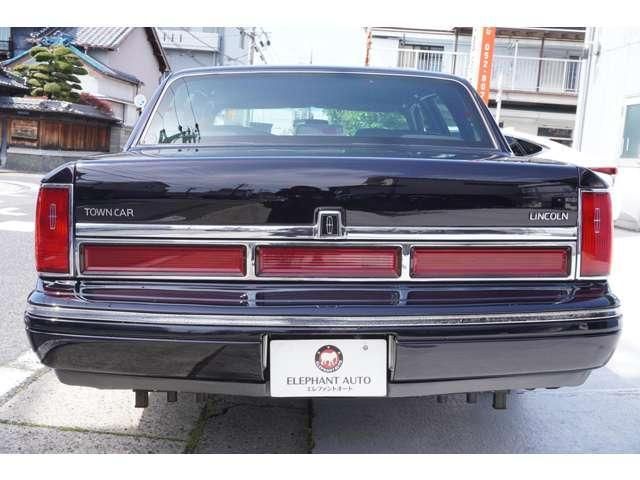 LINCOLN TOWNCAR