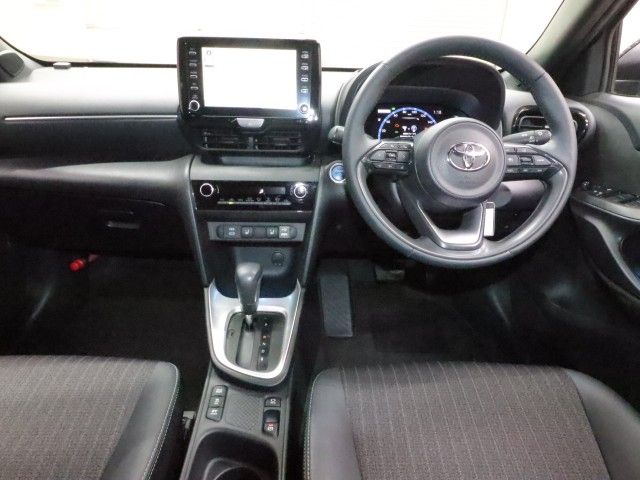 YARIS CROSS HYBRID