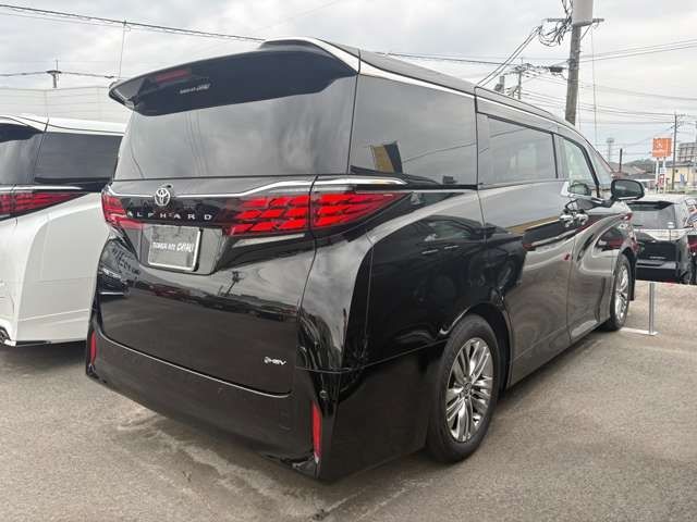 ALPHARD hybrid