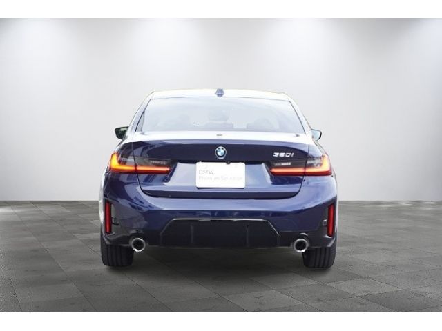 BMW 3 Series sedan