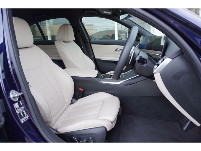 BMW 3 Series sedan