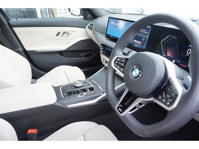 BMW 3 Series sedan