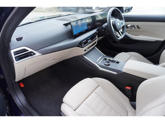 BMW 3 Series sedan