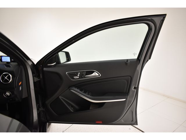 MERCEDES BENZ GLA class
