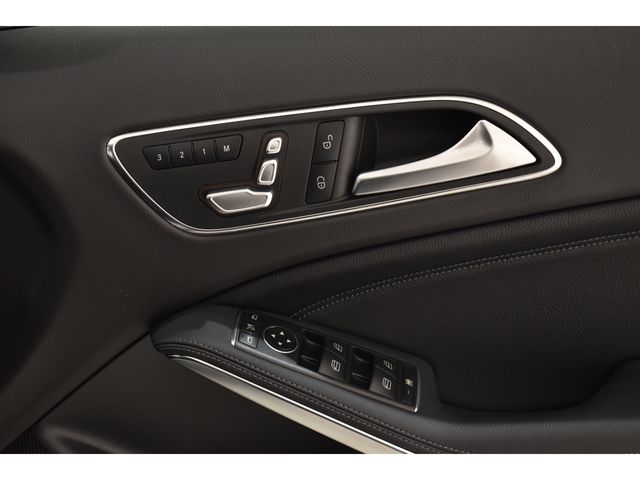 MERCEDES BENZ GLA class