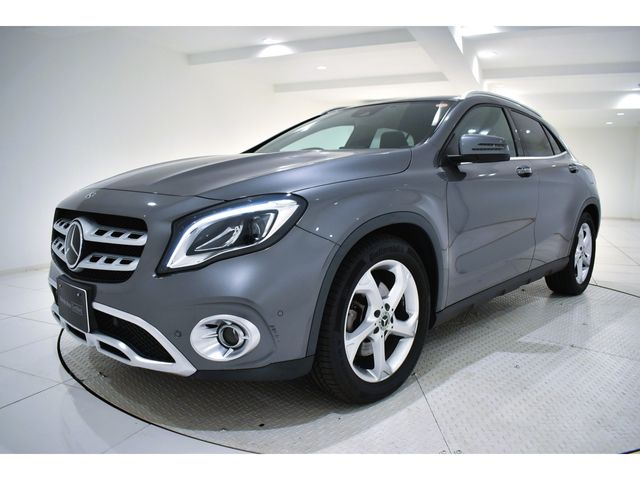 MERCEDES BENZ GLA class