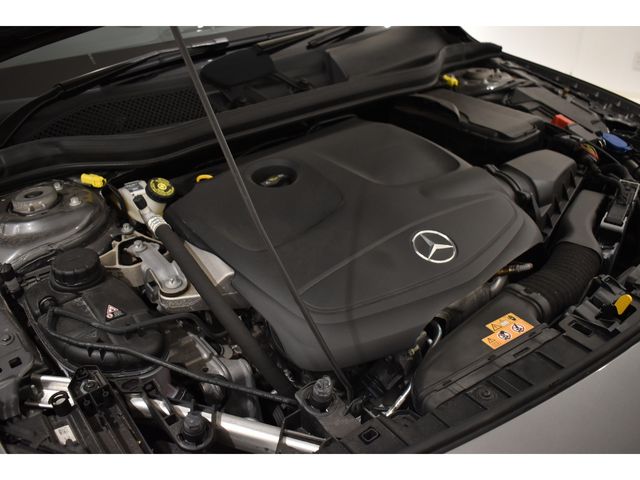 MERCEDES BENZ GLA class