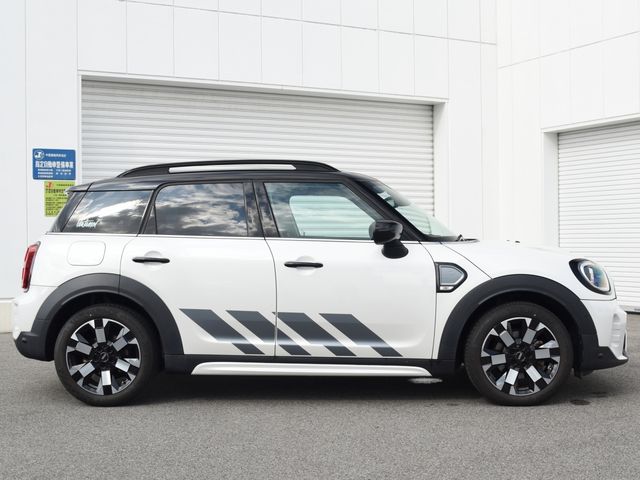 MINI COOPER D CROSSOVER