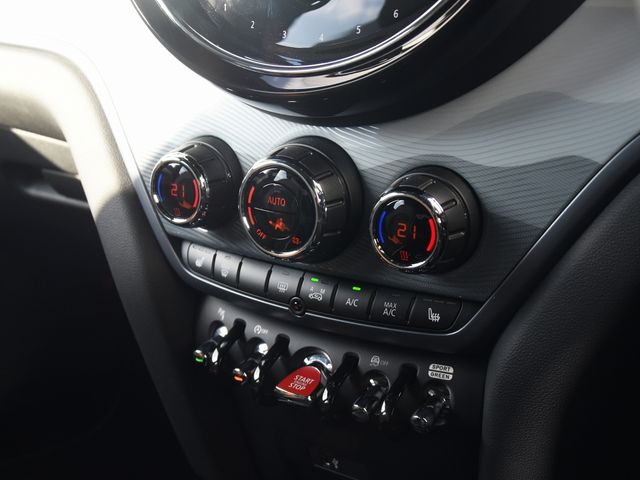 MINI COOPER D CROSSOVER