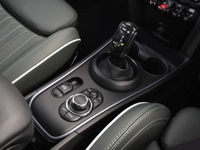 MINI COOPER D CROSSOVER
