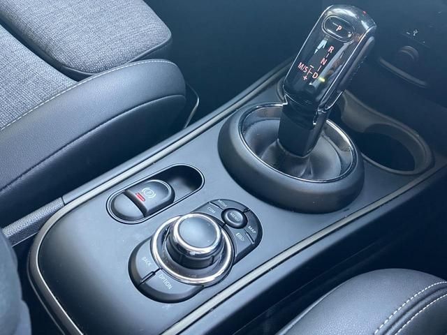 MINI COOPER D CROSSOVER