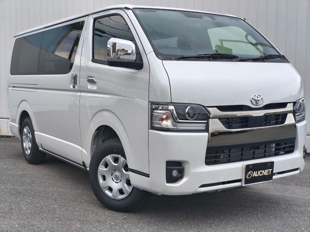 HIACE van 4WD