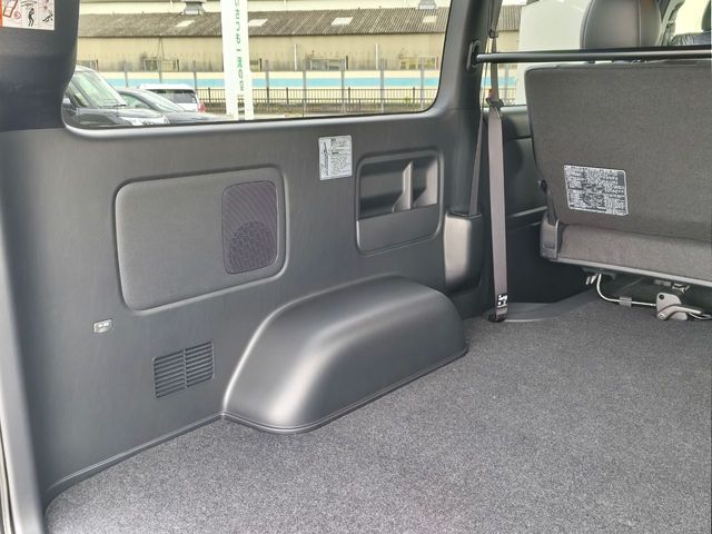 HIACE van 4WD