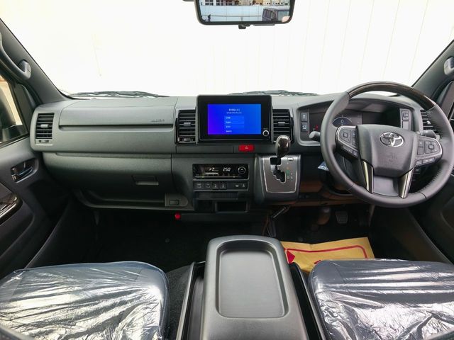 HIACE van 4WD