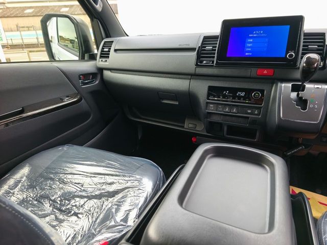 HIACE van 4WD