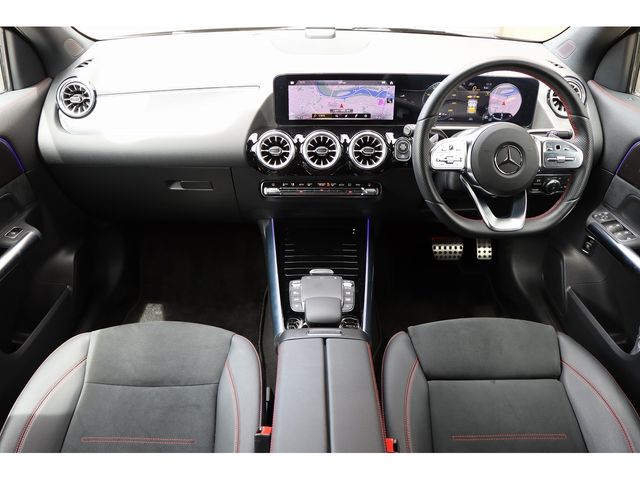 MERCEDES BENZ GLA class