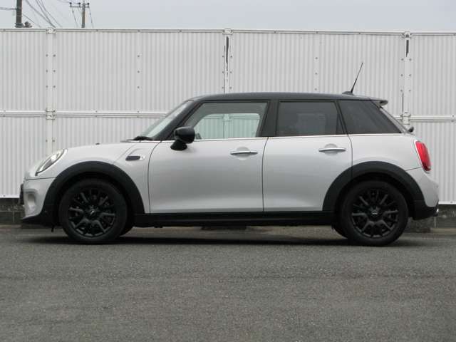 MINI COOPER D 5DOOR