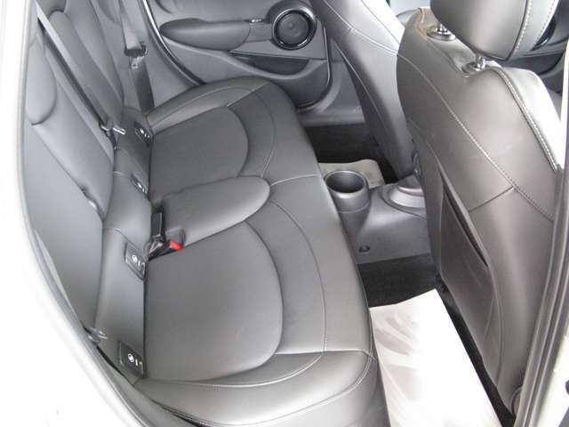 MINI COOPER D 5DOOR