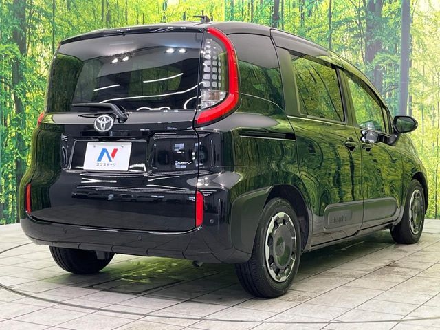SIENTA HYBRID