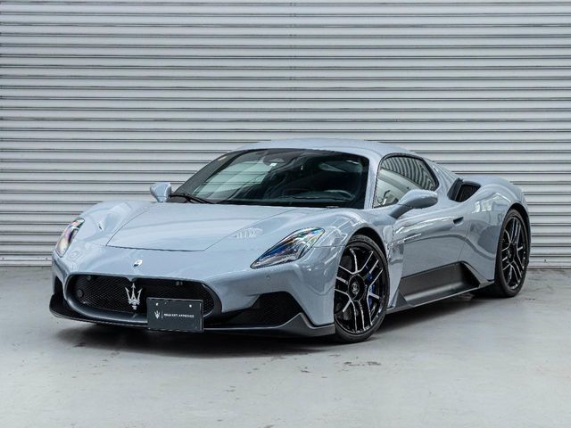 MASERATI MC20