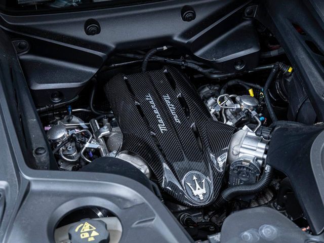 MASERATI MC20
