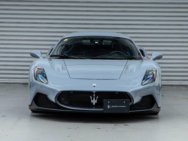 MASERATI MC20