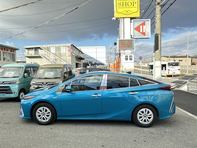 PRIUS PHV