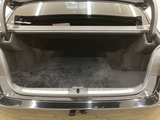 LEXUS LS500h 4WD