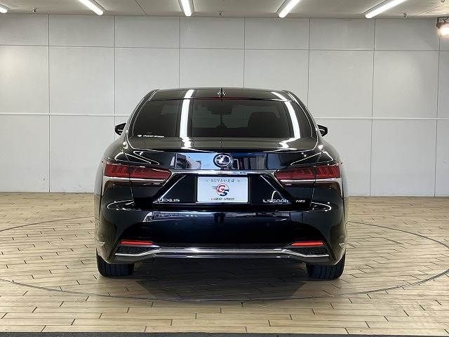 LEXUS LS500h 4WD