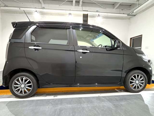 N-WGN CUSTOM 4WD