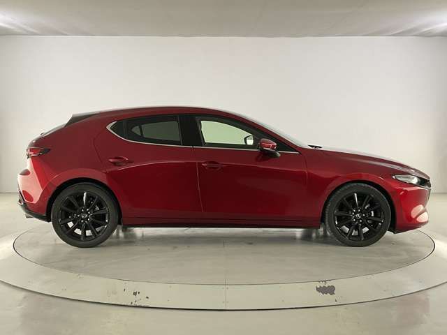 MAZDA3 FASTBACK
