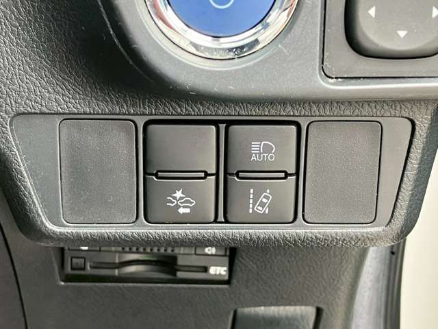 COROLLA FIELDER HYBRID