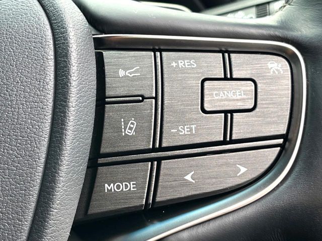 LEXUS LS500h 4WD