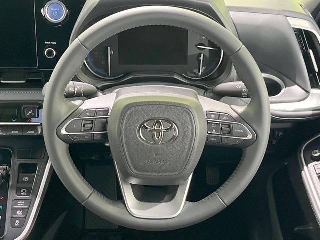 VOXY HYBRID