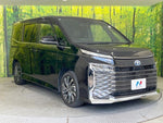 VOXY HYBRID
