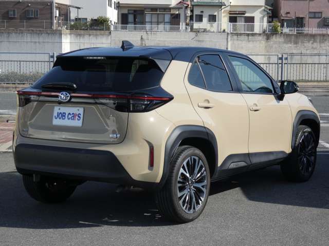 YARIS CROSS HYBRID