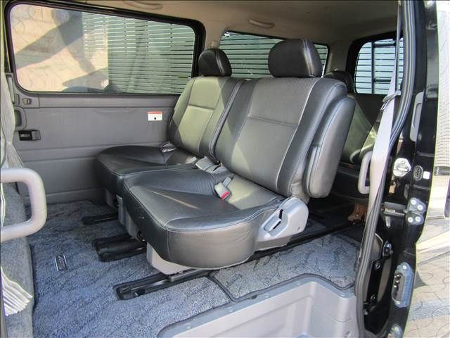CARAVAN coach
